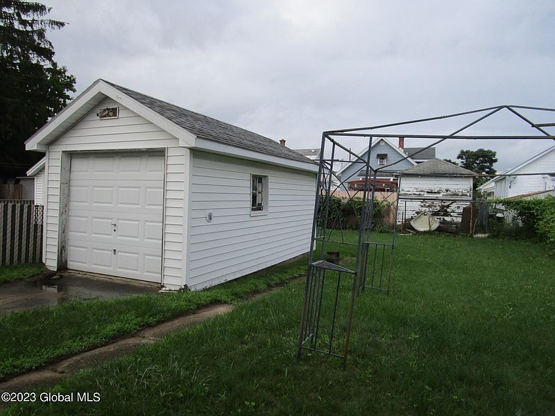 5th image of 1355 Santa Fe Street