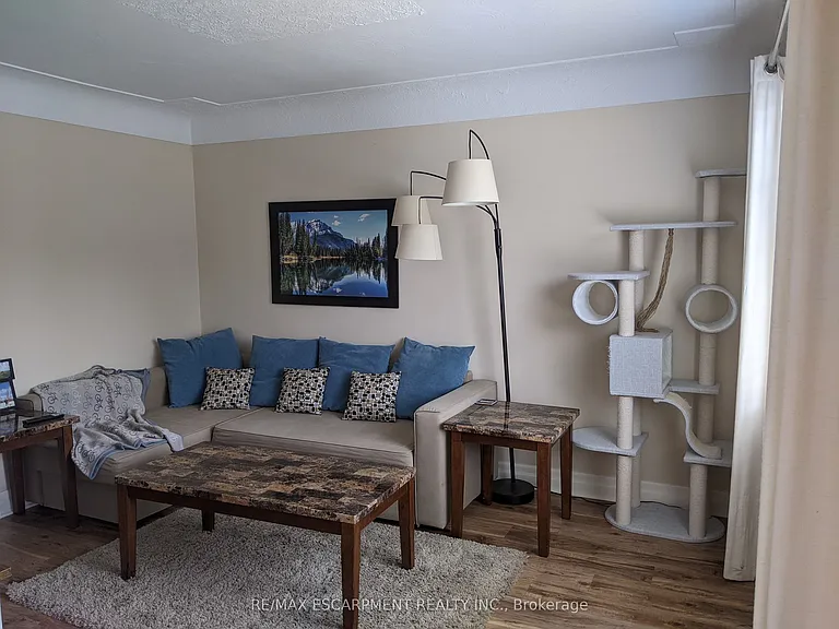 257 Dundonald Ave — Photo 3