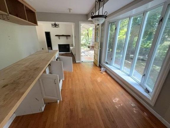 5th image of 10866 Mercer Ct