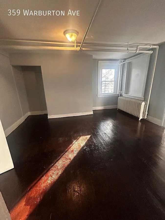 1 bed, $2,100 — Photo 1