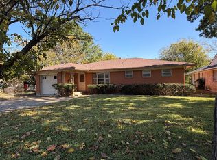 1611 N Alexander St, Sherman, TX 75092