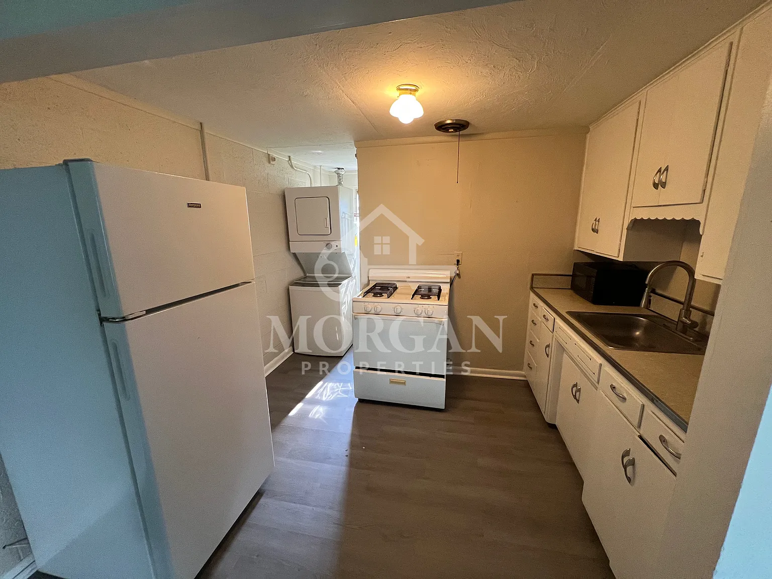 123 Franklin St #B Pendleton - B — Photo 3