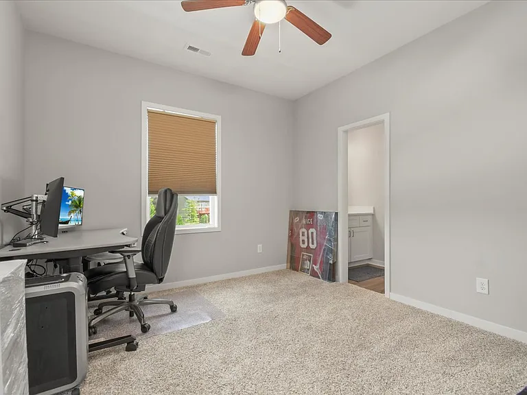 1095 N Findley St #1 — Photo 21