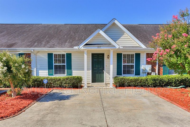 1st image of 203 Sassafras Ln #1