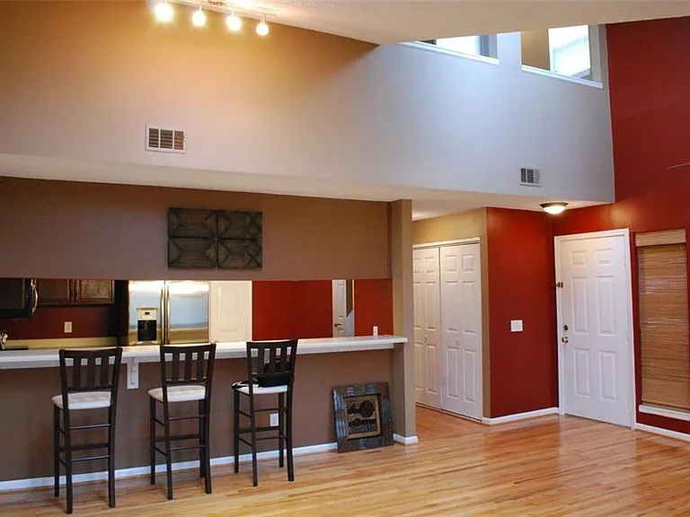 3502 Tradewinds Dr — Photo 2