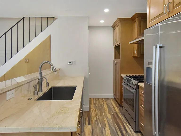 2255 Segundo Ct #2 — Photo 4