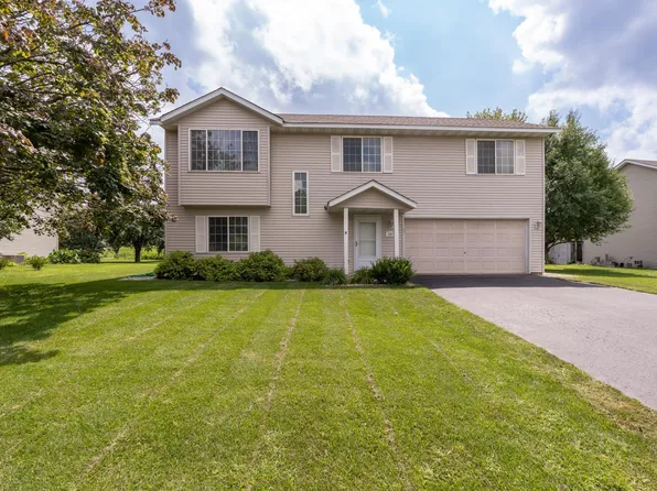 1017 E Orchard St, Belle Plaine, MN 56011