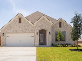 2819 Captain Ct, Bryan, TX 77808