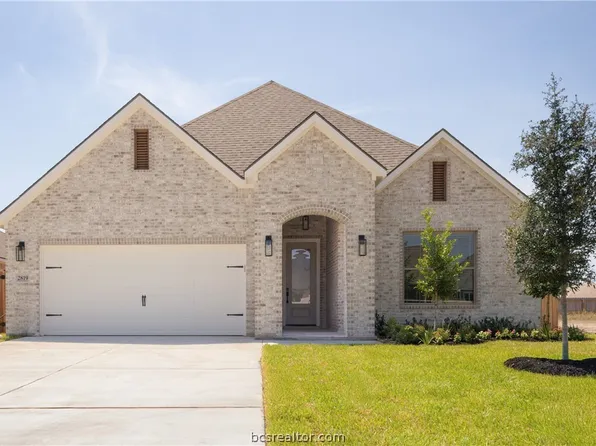 2819 Captain Ct, Bryan, TX 77808