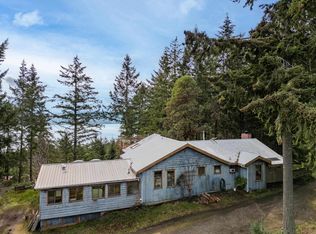 1690 Cottage Way, Southern Gulf Islands, BC V0N1P0