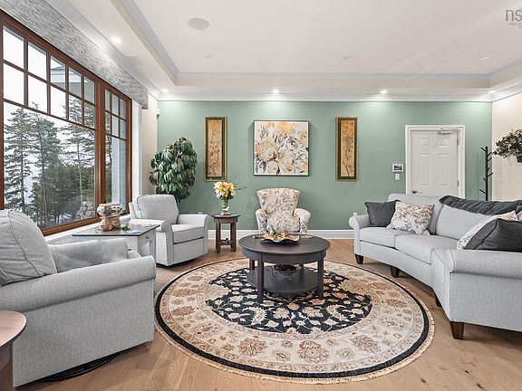 5th image of 10 Mary Ln