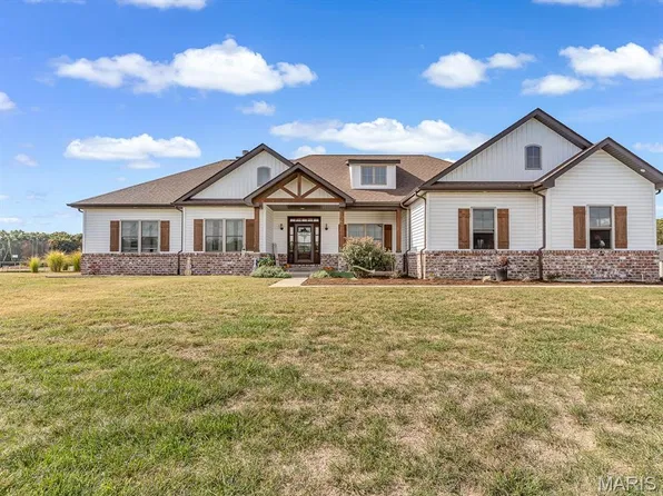3637 G Rd, Fults, IL 62244