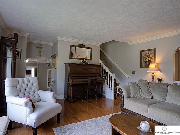 5th image of 14873 Shirley St