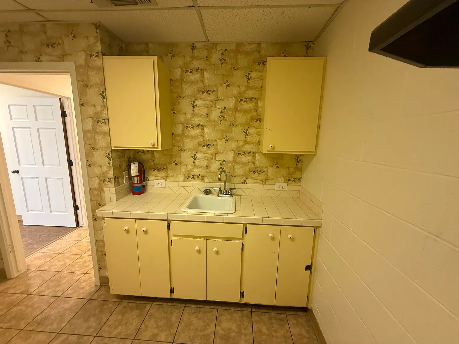 3 bed, $1,295 — Photo 4
