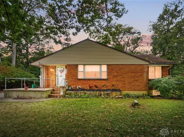 887 Shady Ln, Dayton, OH 45434