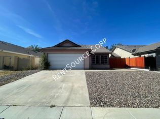 2036 Cape Cod Ln, Palmdale, CA 93550
