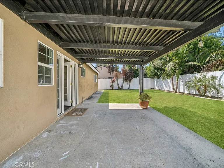 253 N Paseo De Juan — Photo 11