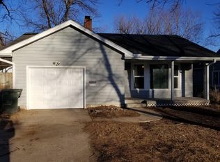 2016 SW High Ave, Topeka, KS 66604