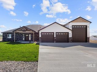 4335 NW Purple Sage Cir, Mountain Home, ID 83647