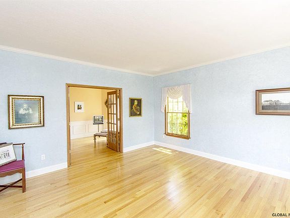 5th image of 119 Kennewyck Cir