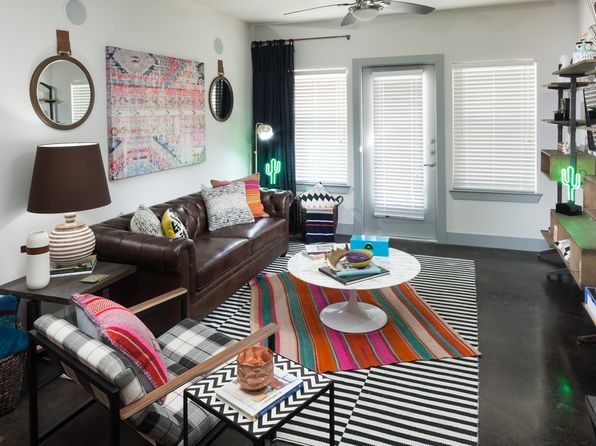 604 Fort Worth Ave APT 3107