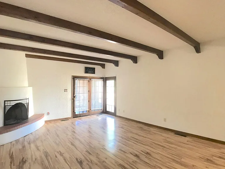 1099 Carmel Rd — Photo 7