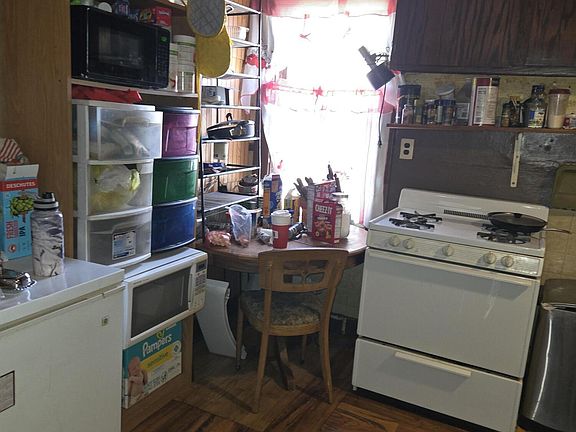2nd image of 112 S 4th St
