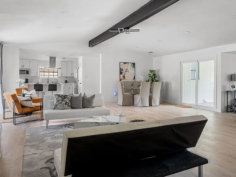 2521 Delmar Dr — Photo 51
