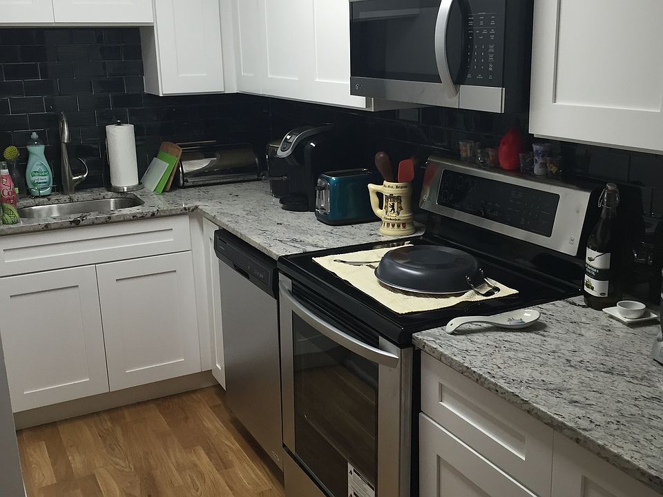 1st image of 2007 N Sedgwick St APT 406