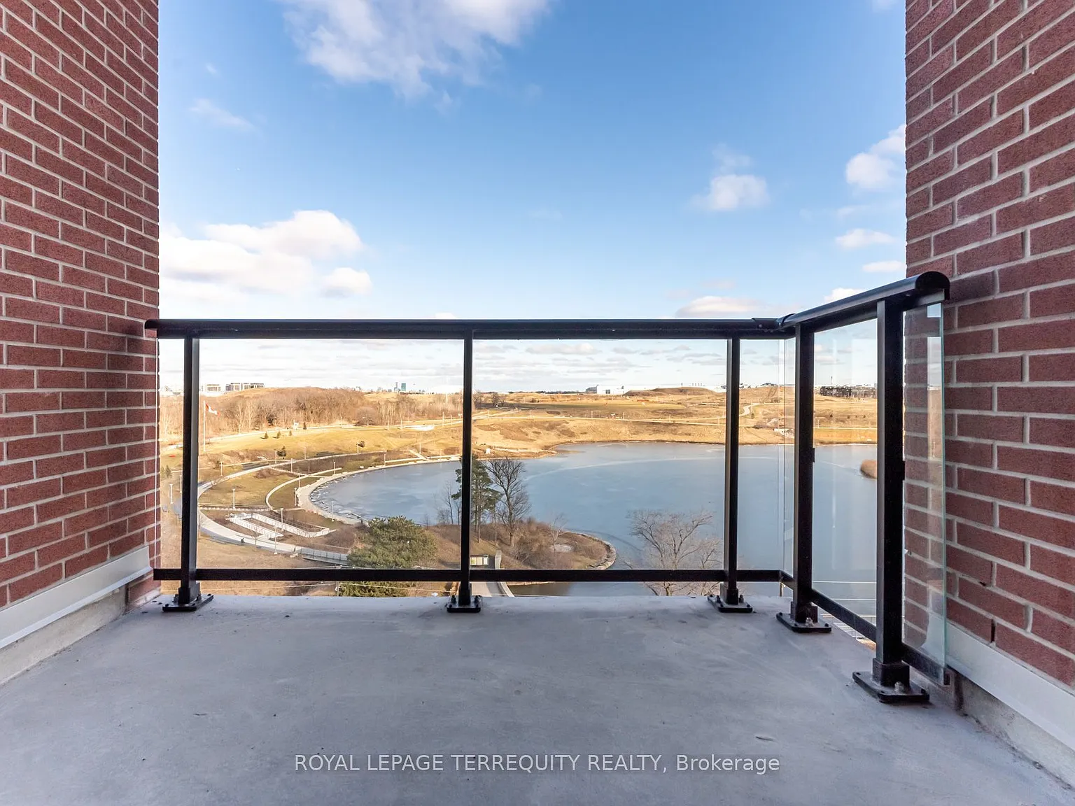 2 bed, $2,200 — Photo 4