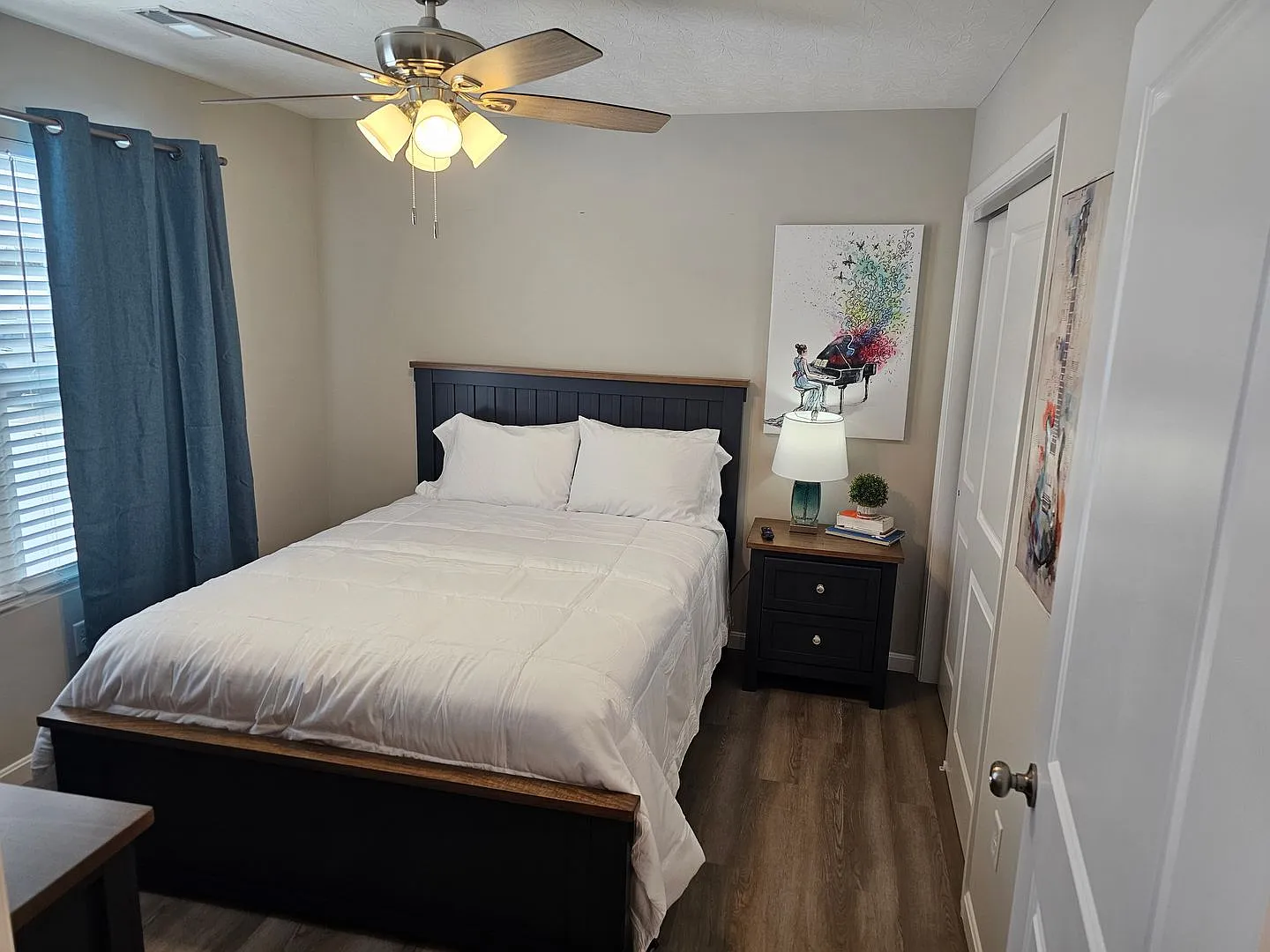 4 bed, 3.0 bath, 1622 sqft, $5,995 — Photo 3