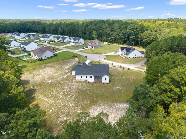 196 Cozy Brook Ct, Clayton, NC 27520