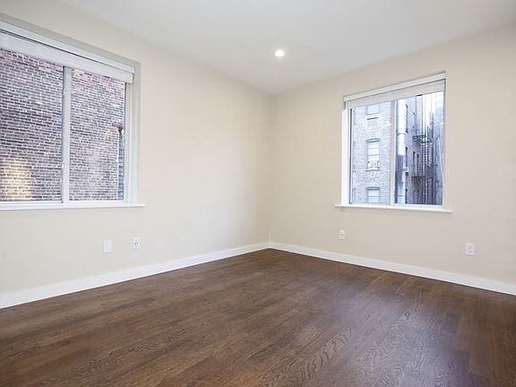 2nd image of 99 Suffolk St #5CD