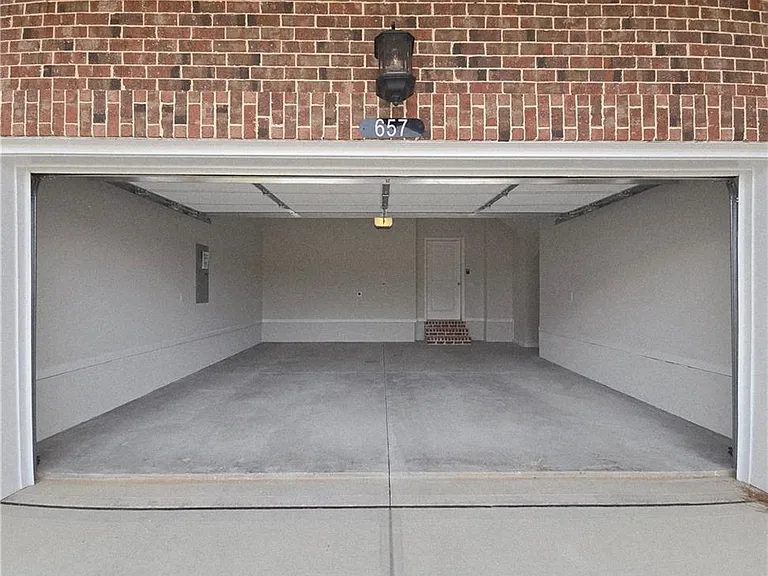 657 Summit Hill Way — Photo 57