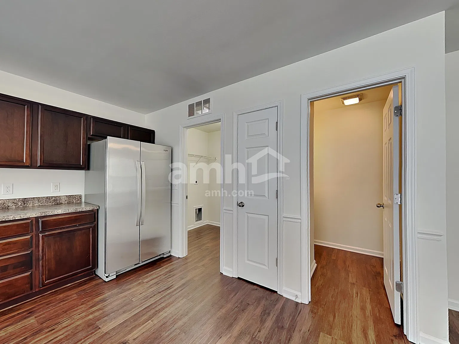 3 bed, 2.5 bath, 1627 sqft, $1,995 — Photo 4