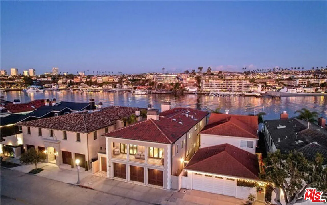 5 bed, 8.0 bath, 4337 sqft, $75,000 — Photo 2