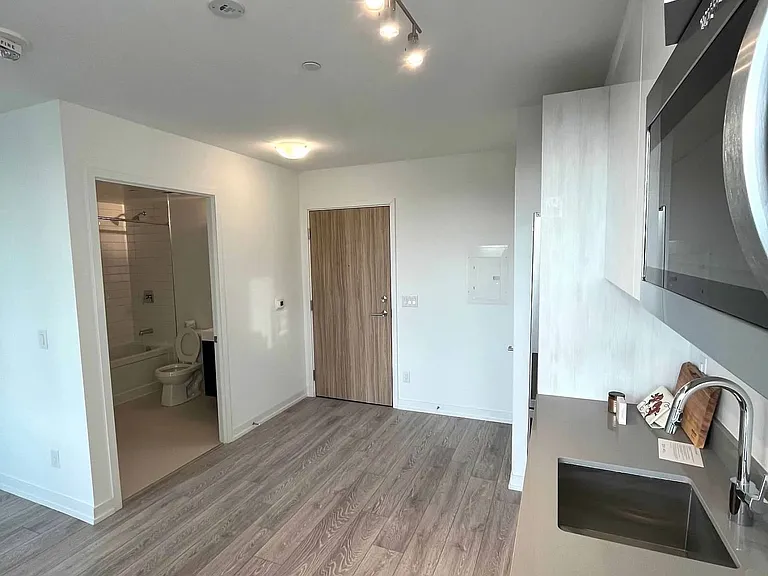 3100 Keele St #320 — Photo 6
