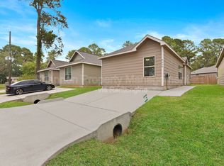 9650 Warm Spg, Willis, TX 77318