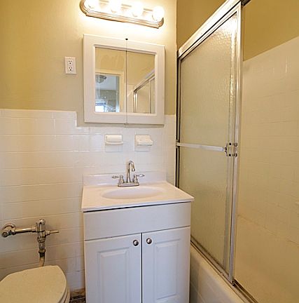4th image of 65 E 19th St APT 10C