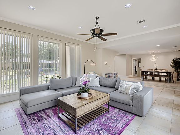 3rd image of 6033 Daven Oaks Dr