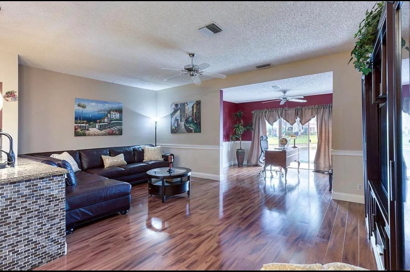 3 bed, 2.5 bath, 2088 sqft, $3,500 — Photo 3