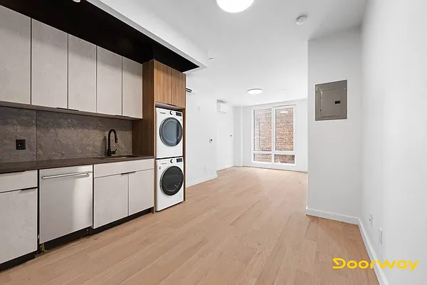 Rented by Doorway NYC, LLC | media 32