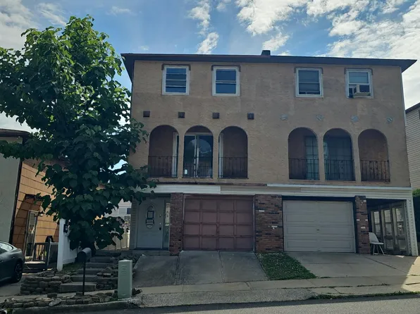 125 Russek Dr, Staten Island, NY 10312