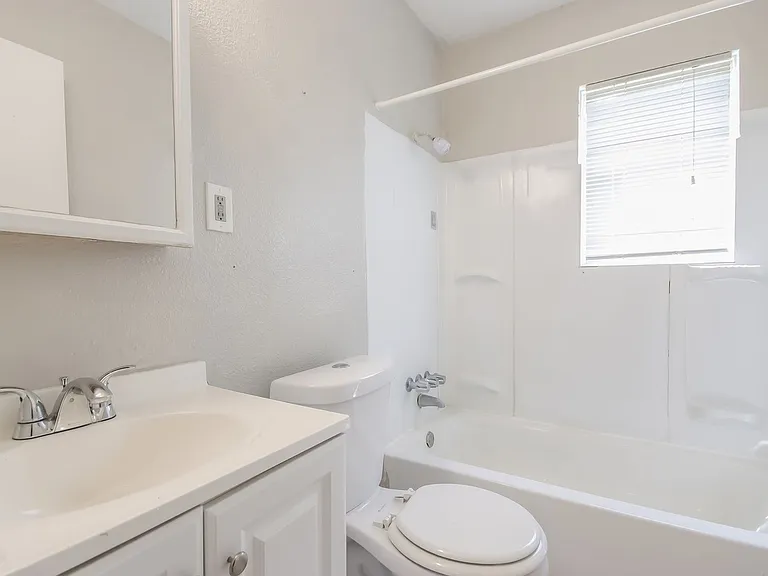 11235 Lemond Dr — Photo 10