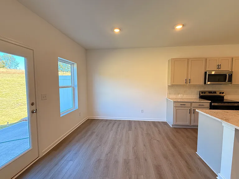 228 Kinship Dr SW — Photo 7