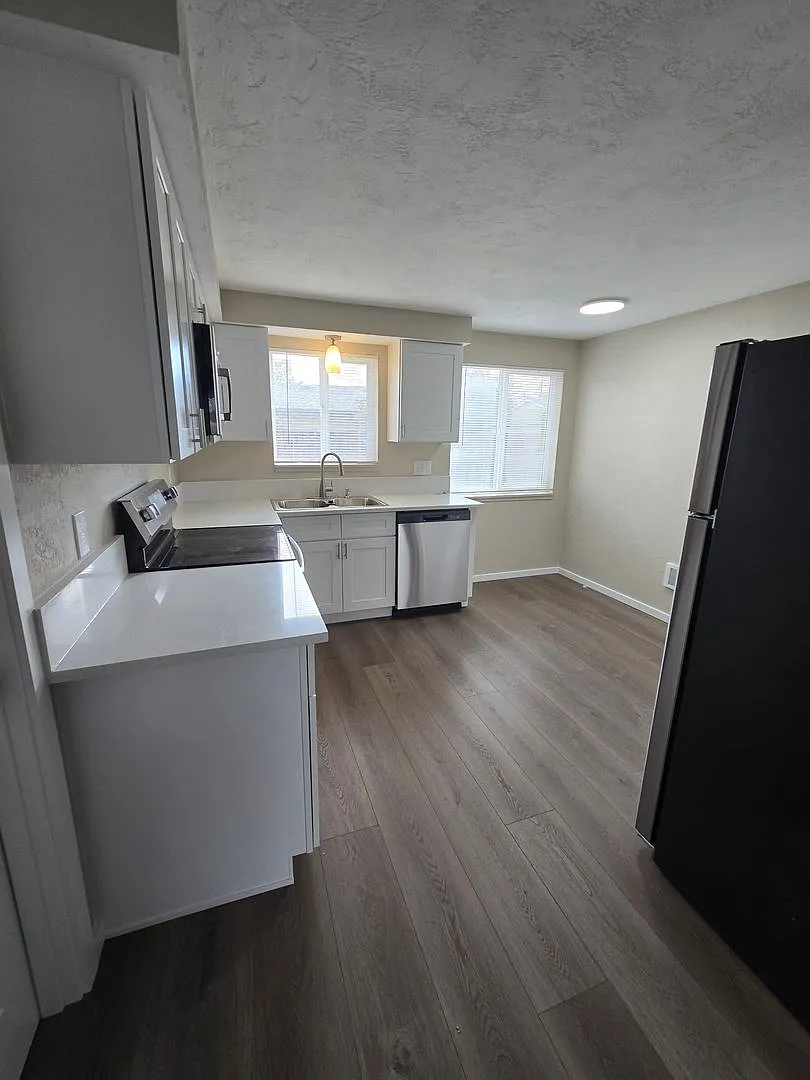 Burkhart Duplex — Photo 4