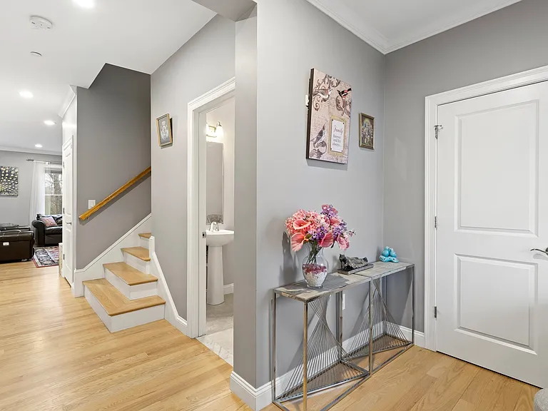 100 Baldwin Ave #7 — Photo 6