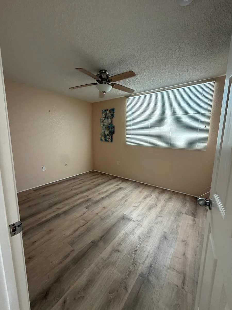 Building Photo - 3635 Seaside Dr #104