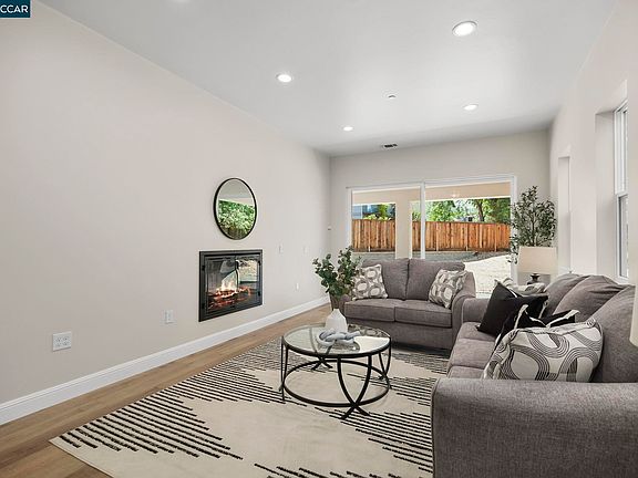 5th image of 208 Valley View Pl