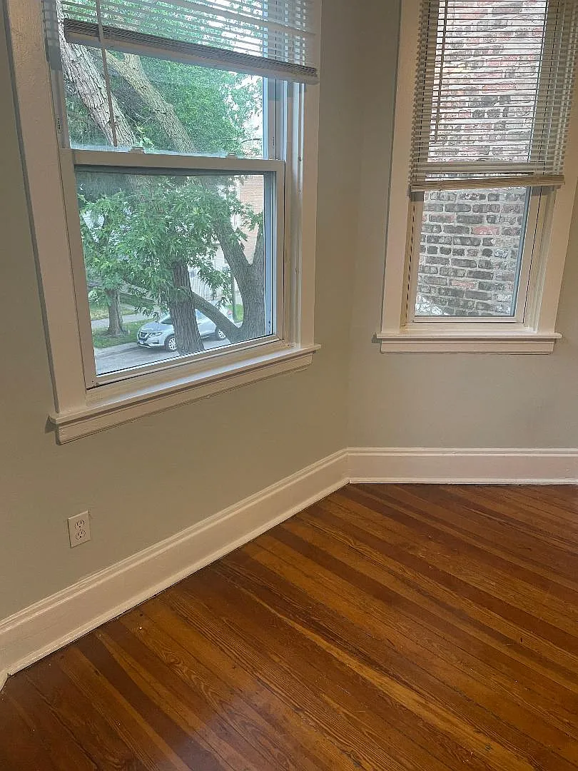 Photo 2 of 13 - 8136 S Exchange Ave #2 - Chicago, IL Building Photo - 8136 S Exchange Ave #2